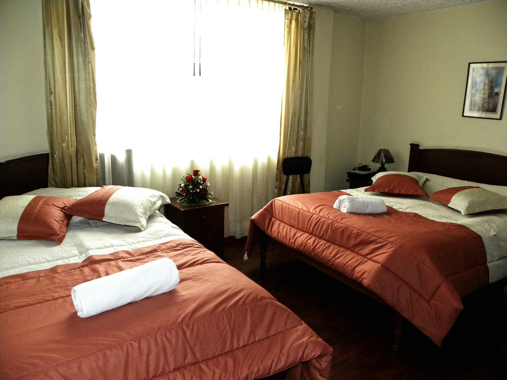 Hotel Capital Inn Quito Esterno foto